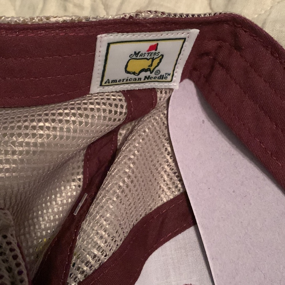 2019 Masters trucker hat, Tags attached, burgundy with taupe mesh - Picture 7 of 7